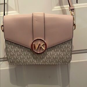 Genuine Michael Kors  Shoulder bag.